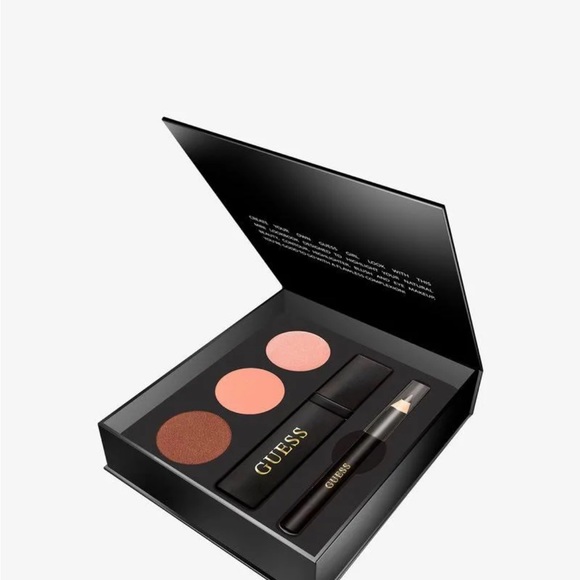 2 GUESS PALETTES. MINI LOOK-BOOK FOR EYES And LIPS. NUDE TONES. NEW. Unopened. - Picture 2 of 15